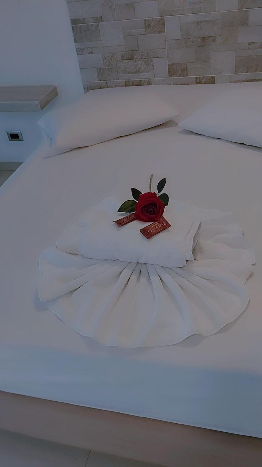 Hotel Buenos Aires Central Medellin Bagian luar foto